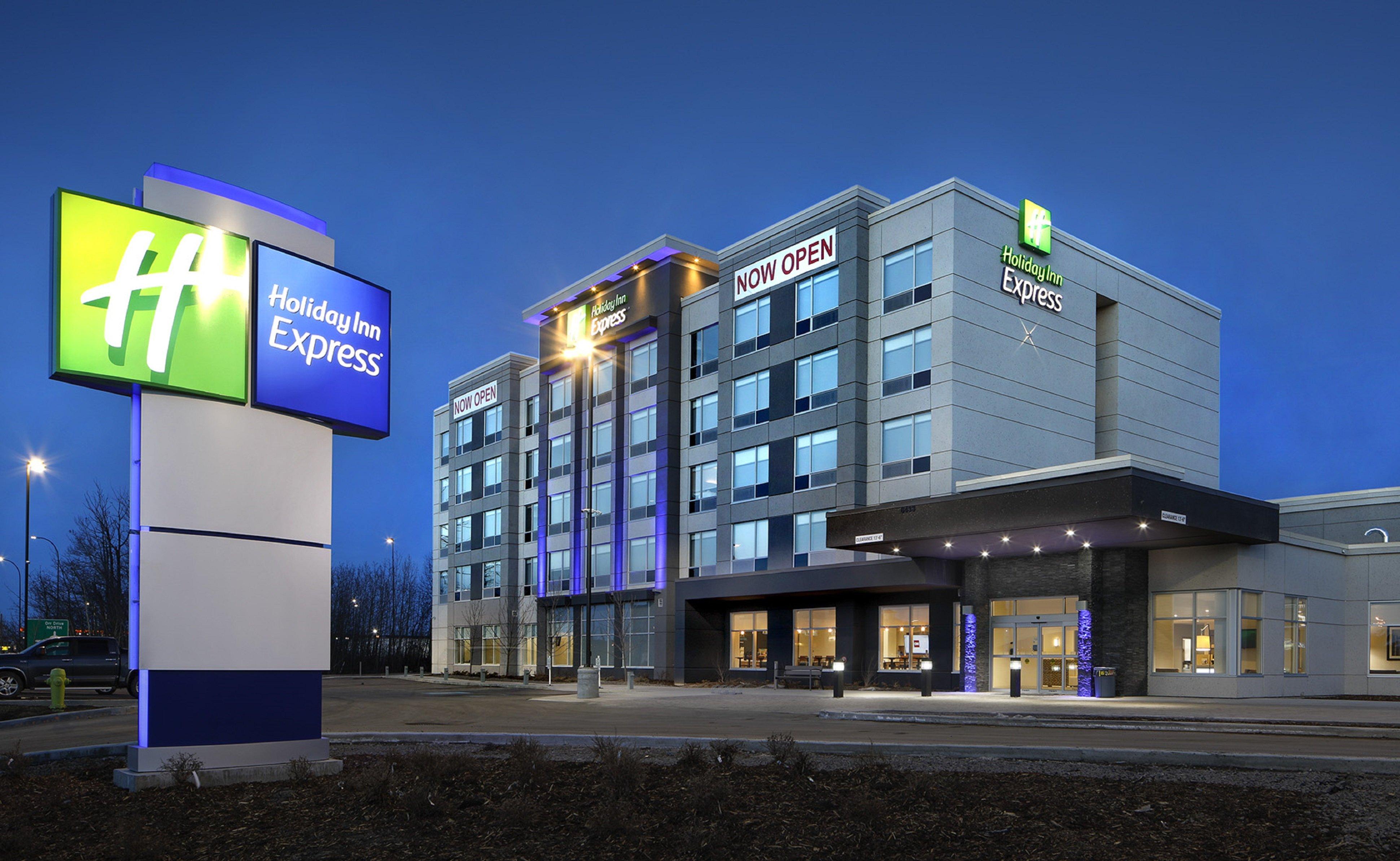 Holiday Inn Express - Red Deer North By Ihg Exterior foto